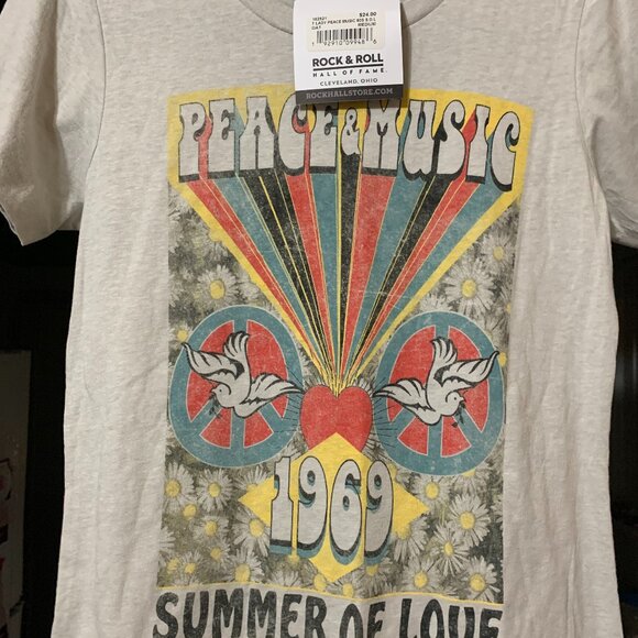 Rock and Rolls Tribute T-Shirt to Woodstock's 50th NWT - Picture 1 of 2